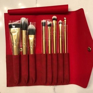 Luxie 8 pc Brush set